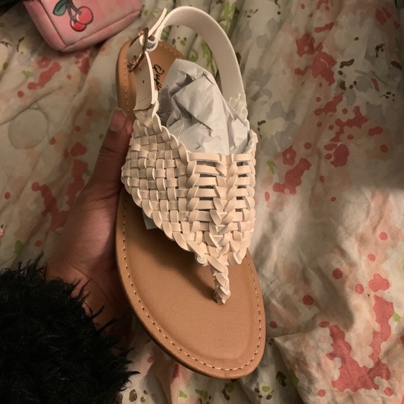 NEW! Spring/Summer Sandals Sizes 5.5, 8.5 & 9 - Picture 6 of 7